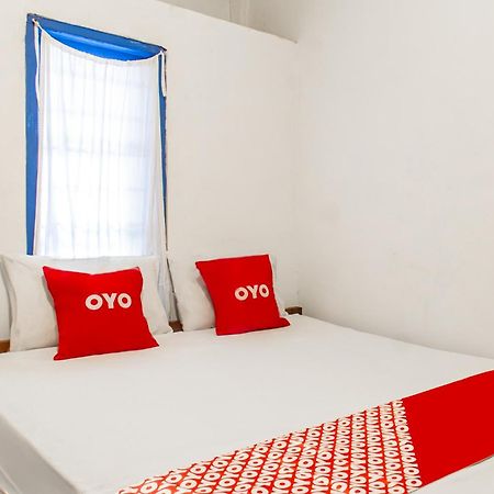 Oyo 93359 Kawi Homestay Прайя Экстерьер фото
